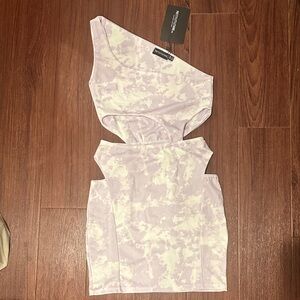 PrettyLittleThing Pastel One-Shoulder Dress